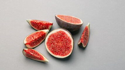 Fresh fig fruits cutted in pieces top view photo