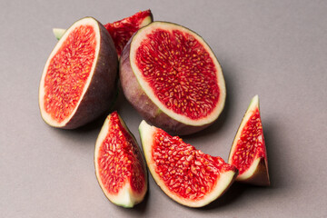 Fresh fig fruits cutted in pieces top view photo