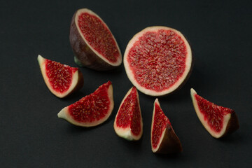 Fresh fig fruits cutted in pieces top view photo