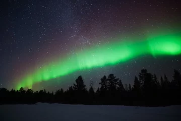 Selbstklebende Fototapeten Aurora Borealis Nordlicht Lappland © Dimitri