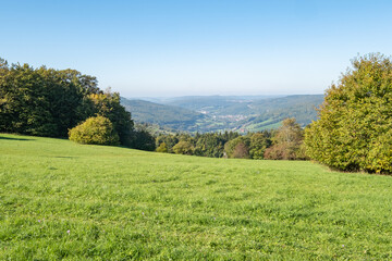 Landschaft bei Riedenberg mit Panoramablick nach Bad Brückenau