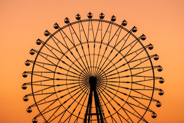 マリノアシティ福岡の観覧車夕景