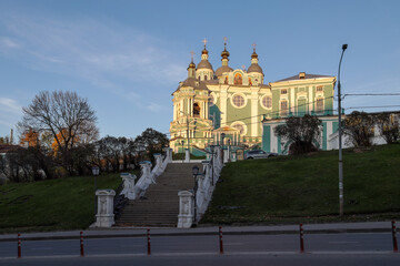 Fototapeta na wymiar View of the Smolensk Cathedral.