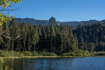 Obraz premium Mammoth lakes on a summer, sunny day