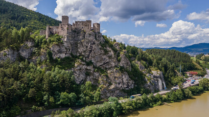 Naklejka premium Aerial view of the castle in the village of Strecno in Slovakia
