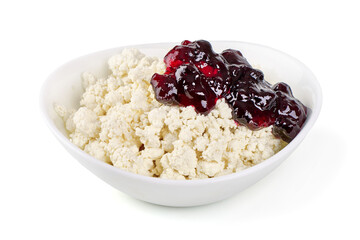 Cottage cheese with jam, isolated on white background.