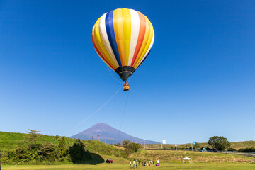 富士山と熱気球