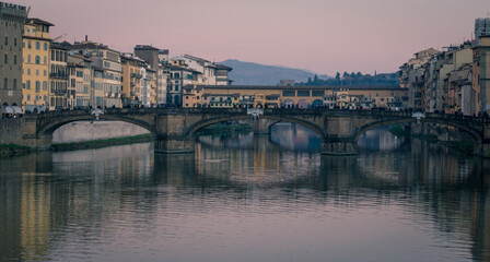 Fototapeta premium Santa Trinita Bridge in the evening