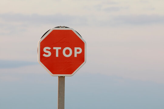 Se&ntilde;al octogonal de stop