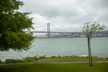 city bridge, city bridge Lisbon 