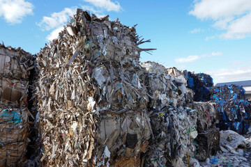 Photo of a large amount of garbage and rubbish at the dump