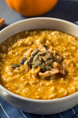 Healthy Homemade Autumn Pumpkin Spice Oatmeal