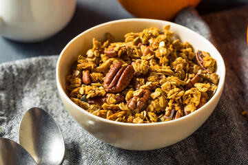 Healthy Homemade Autumn Pumpkin Spice Granola