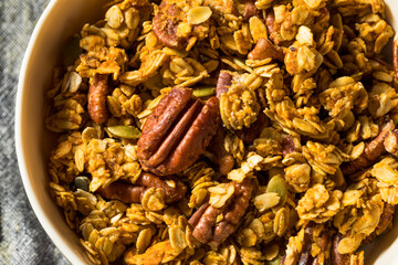 Healthy Homemade Autumn Pumpkin Spice Granola