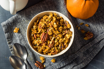 Healthy Homemade Autumn Pumpkin Spice Granola