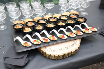 plat assiette mariage f&ecirc;te nourriture traiteur