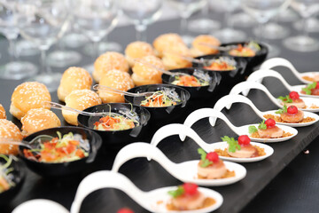 plat assiette mariage fête nourriture traiteur