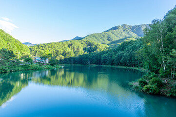 Fototapeta premium 長野県南相木村の立岩湖