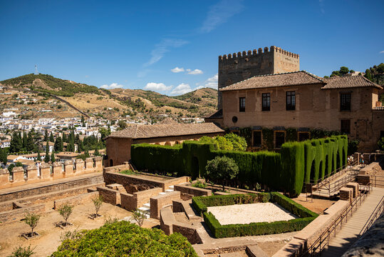 View towards the Nasrid palaces with the Patio de Machuca and the Torre de Comares tower, Alhambra de Granada UNESCO World Heritage Site, Granada, Andalusia, Spain