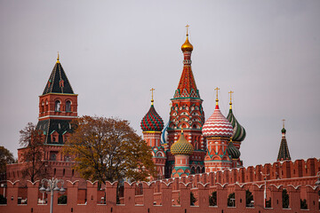 Fototapeta na wymiar St. Basil's Cathedral on red square, an unusual angle