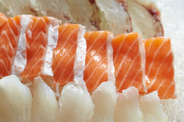 Raw salmon and sea bream sashimi 