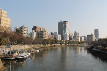 Fototapeta premium Peace Park channel in Hiroshima (広島市)