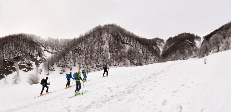 Georgia, Caucasus, Gudauri, people on a ski tour