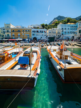 Italy, Campania, Capri, Marina Grande and boats