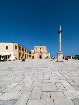 Italy, Province of Lecce, Santa Maria di Leuca, Clear sky over square of Basilica Sanctuary of Santa Maria de Finibus Terrae