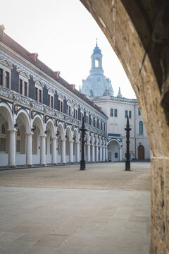 Germany, Saxony, Dresden, Dresden Frauenkirche, stable yard