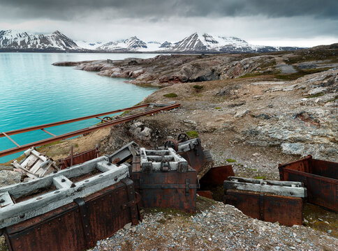 Norway, Spitsbergen, Longyearbyen, old remains of coal mine, transport cart