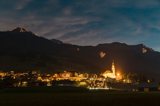 Austria, Lermoos, Ehrwalder Becken, midsummer fire