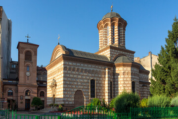 Fototapeta na wymiar Sfantul Anton Church at downtown of city of Bucharest, Romania