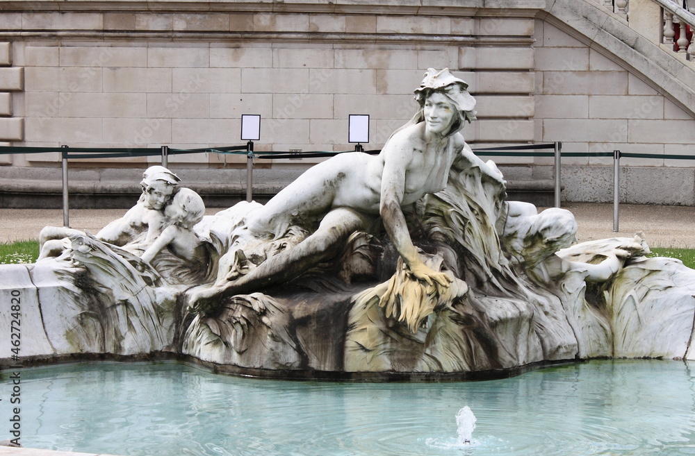 Poster Fountain in the courtyard of Grand Palais in Paris, France