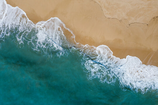 Portugal, Algarve, Drone view of Praia da Malhada do Baraco beach