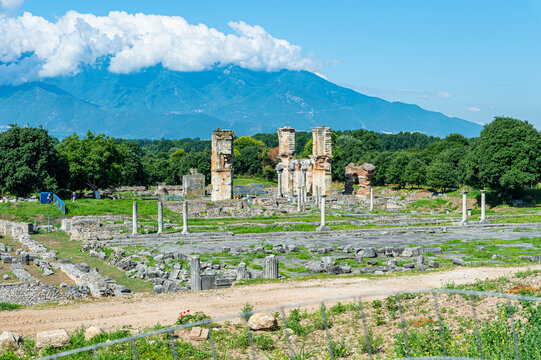 Greece, Eastern Macedonia and Thrace, Filippoi, Ancient ruins of&Ocirc;&oslash;&Omega;Philippi on sunny day
