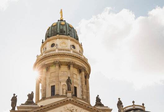 Germany, Berlin, Gendarmenmarkt, Low angle view of Neue Kirche
