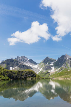 Switzerland, St Gallen Canton, Glarus Alps, Wangs Lake