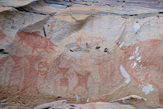 Thailand, Ubon Ratchathani Province, Pha Taem National Park, prehistorical petroglyphs, rock art, humanoid and animal figures