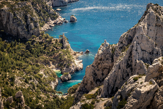 France, Cote d'Azur, Calanques National Park, Chalk cliffs and bays