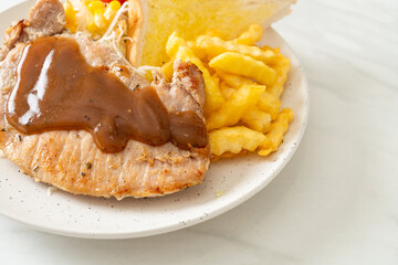 pork steak with black peppers gravy sauce