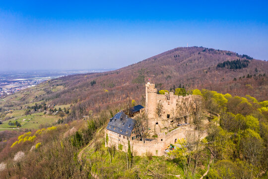 Germany, Hesse, Bensheim, Helicopter view of&Ocirc;&oslash;&Omega;Auerbach Castle in spring