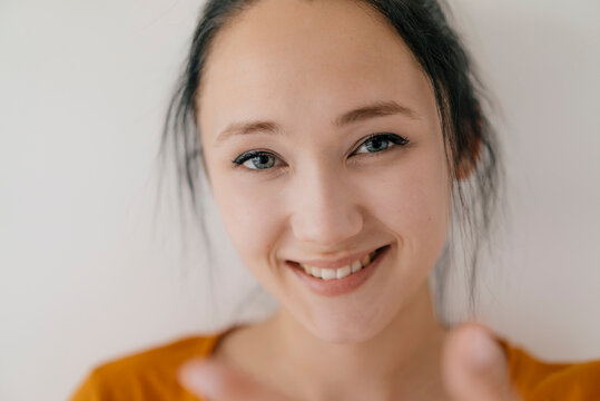 Portrait of a smiling young woman