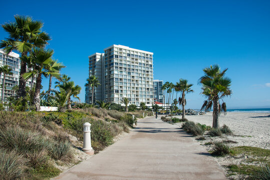 USA, California, Coronado, beach promenade