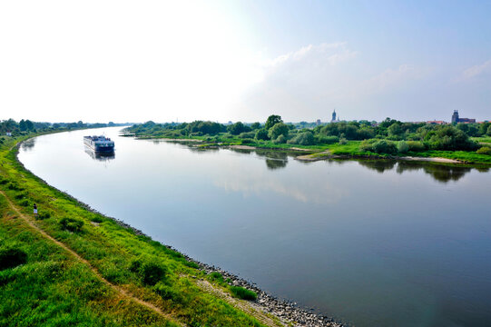 Germany, Saxony-Anhalt, the Elbe before Wittenberg