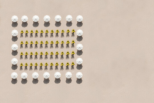 Indonesia, Bali, Aerial view of arrangement of potted palm trees and beach umbrellas on&Ocirc;&oslash;&Omega;Nusa&Ocirc;&oslash;&Omega;Dua&Ocirc;&oslash;&Omega;beach