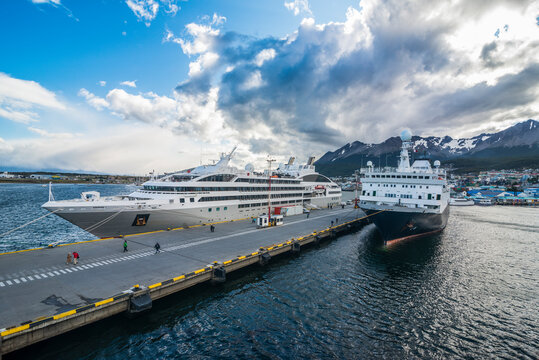 Cruise ship anchoring in the harbour of Ushuaia, Tierra del Fuego, Argentina