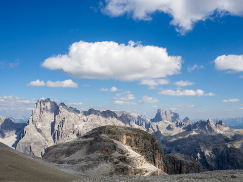 Scenic view of Sexten Dolomites