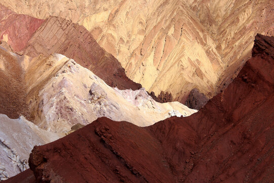 Iran,&Ocirc;&oslash;&Omega;Kerman&Ocirc;&oslash;&Omega;Province, Mountains of&Ocirc;&oslash;&Omega;Lut Desert