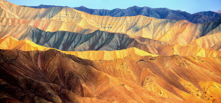 Iran, Kerman Province, Mountains of&Ocirc;&oslash;&Omega;Lut Desert